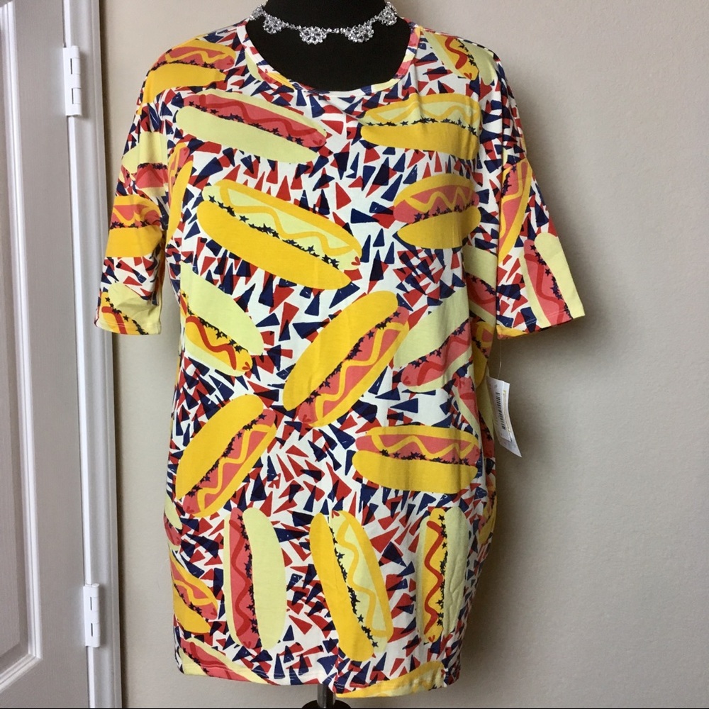 NWT LuLaRoe AMERICANA Irma Tunic Top